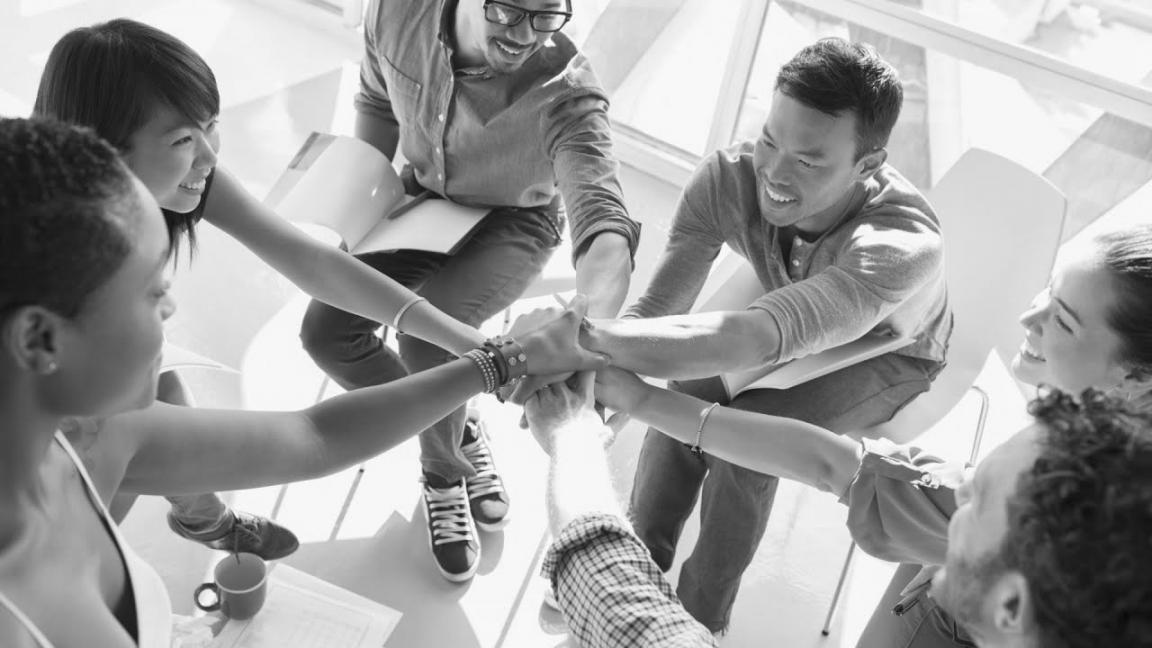 Teilnehmer lernen praktische Selbstdisziplin-Techniken